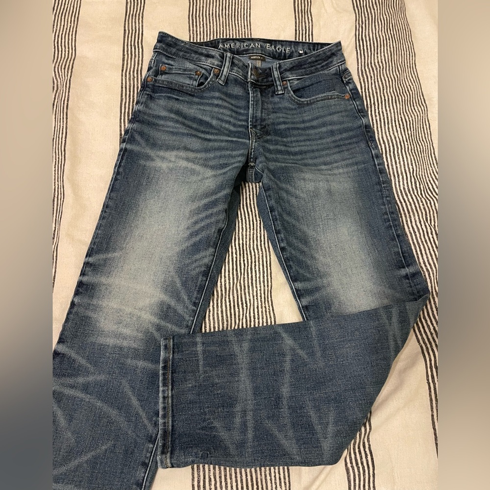 American Eagle 26x28 medium wash jeans